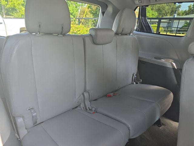 2019 Toyota Sienna XLE 8 Passenger