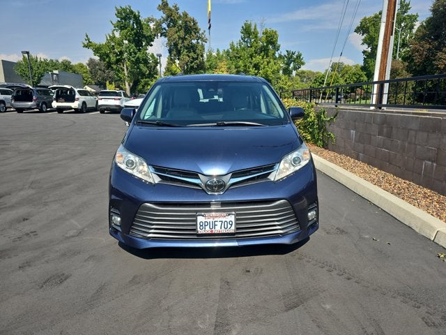 2019 Toyota Sienna XLE 8 Passenger