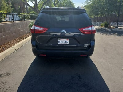2019 Toyota Sienna XLE 8 Passenger