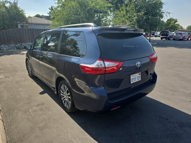 2019 Toyota Sienna XLE 8 Passenger
