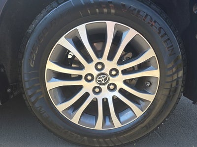 2019 Toyota Sienna XLE 8 Passenger