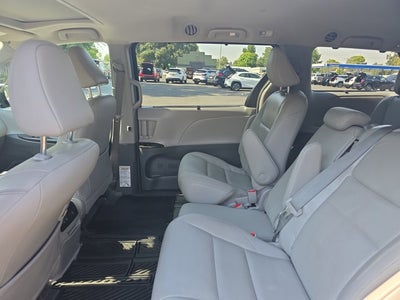 2019 Toyota Sienna XLE 8 Passenger