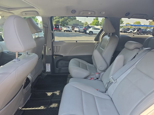 2019 Toyota Sienna XLE 8 Passenger