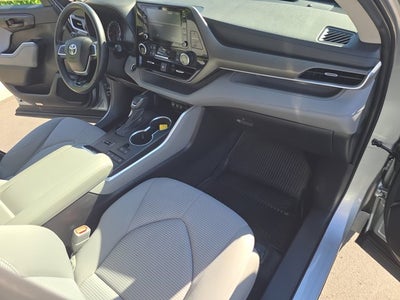 2021 Toyota Highlander LE