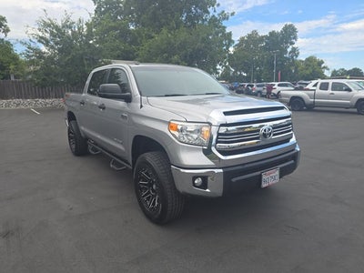 2016 Toyota Tundra SR5 5.7L V8