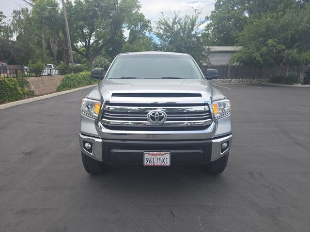 2016 Toyota Tundra SR5 5.7L V8