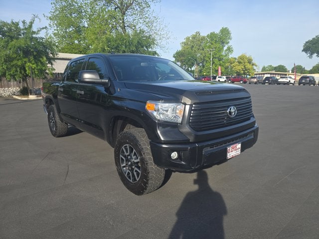 2017 Toyota Tundra SR5 5.7L V8