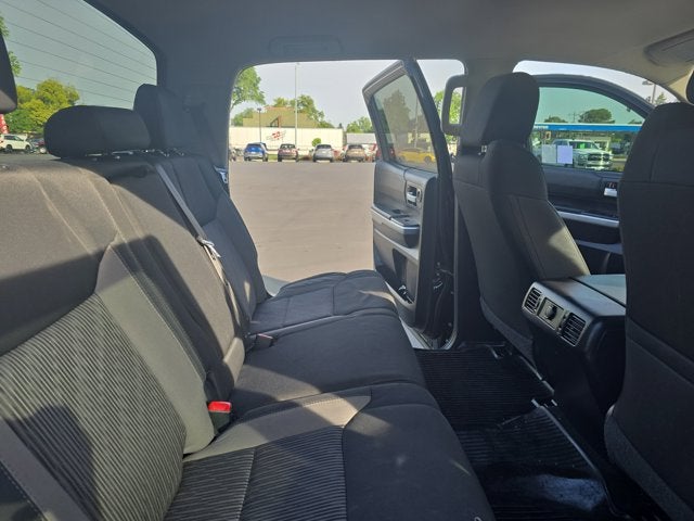 2017 Toyota Tundra SR5 5.7L V8