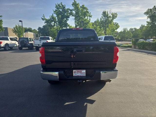 2017 Toyota Tundra SR5 5.7L V8