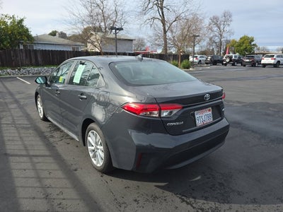 2025 Toyota Corolla LE