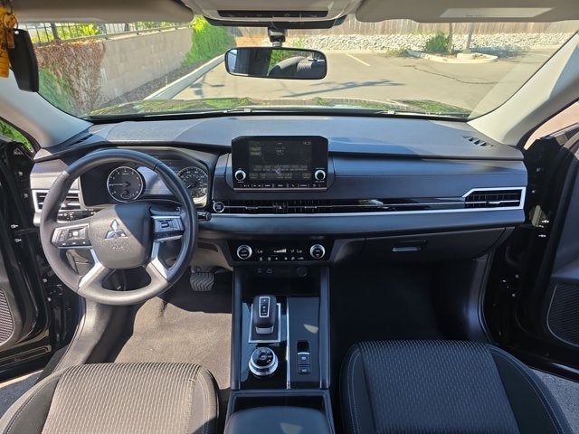 2022 Mitsubishi Outlander ES 2.5 2WD