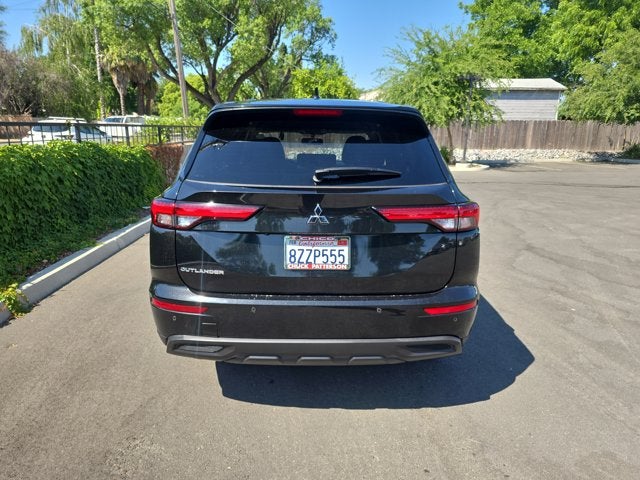 2022 Mitsubishi Outlander ES 2.5 2WD