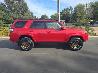 2022 Toyota 4Runner SR5