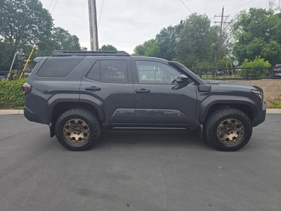 2025 Toyota 4Runner Hybrid Trailhunter