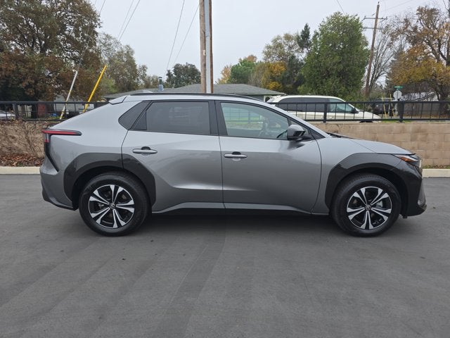 2025 Toyota bZ4X XLE