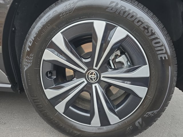 2025 Toyota bZ4X XLE